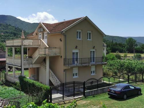Ana Apartmani Zelenika