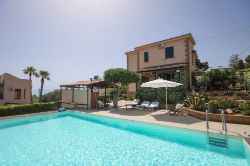 Villa Il Geco Con Piscina Ad Altavilla Milicia