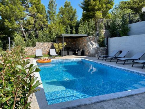 Villa Pine