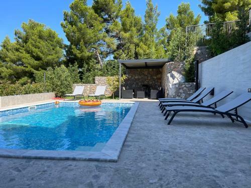 Villa Pine