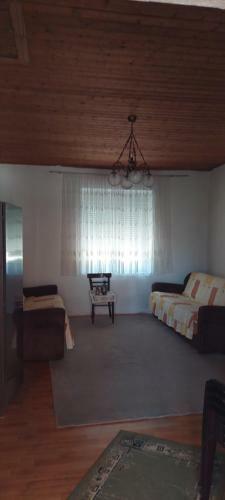 Sotoni?i Home