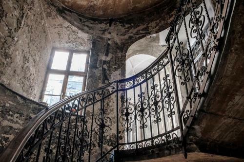 Romeo's Apartment