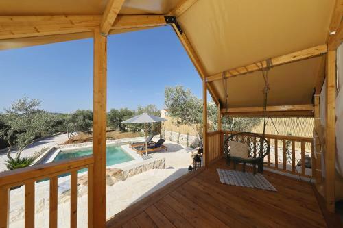 Auras - Glamping Eco Resort