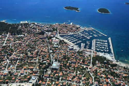 Apartment Nia - Biograd
