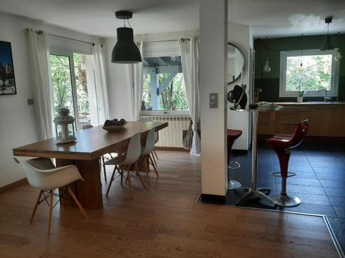 Maison Anglet, 5 Pi�ces, 8 Personnes - Fr-1-239-785