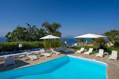 Hostal Capri Blue Luxury Villa Le Tre Monelle