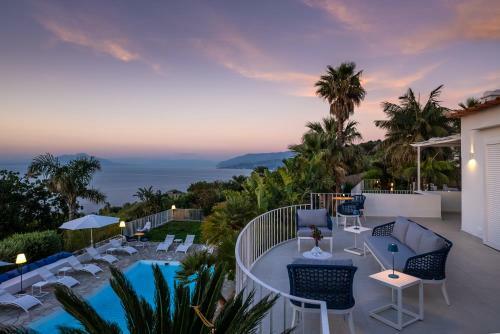 Hostal Capri Blue Luxury Villa Le Tre Monelle