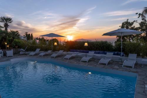 Hostal Capri Blue Luxury Villa Le Tre Monelle