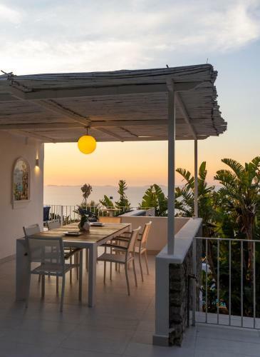 Hostal Capri Blue Luxury Villa Le Tre Monelle