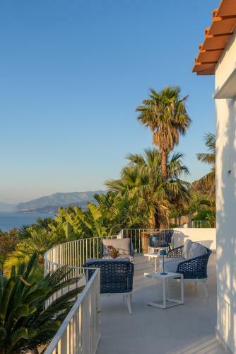 Hostal Capri Blue Luxury Villa Le Tre Monelle