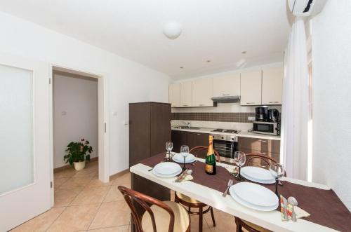 Apartment Yasmin
