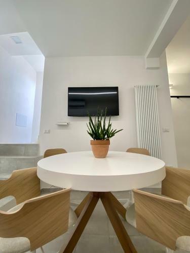Lucianita House