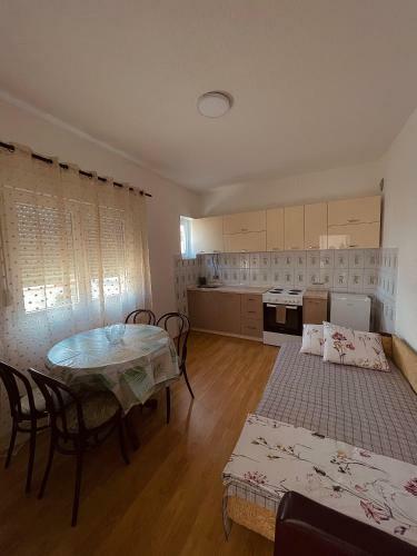 Eleni Apartment 2