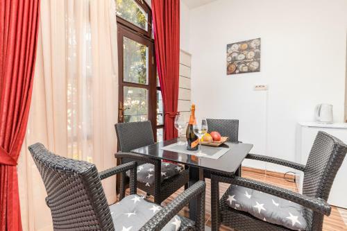Apartamento Sweet Home (ex Lazarev Vrt) Old Town
