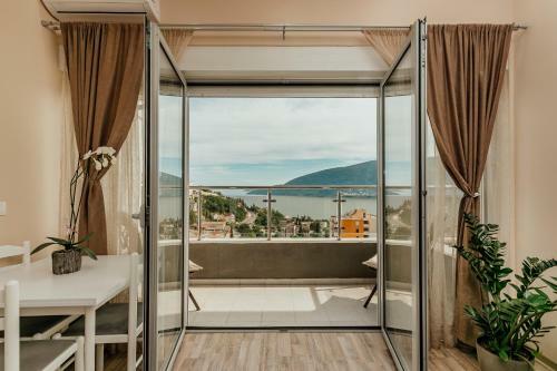 Sunny Side Studio Apartment