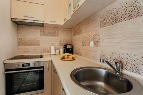 Sunny Side Studio Apartment