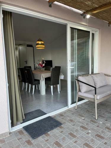Villa Beach Alone