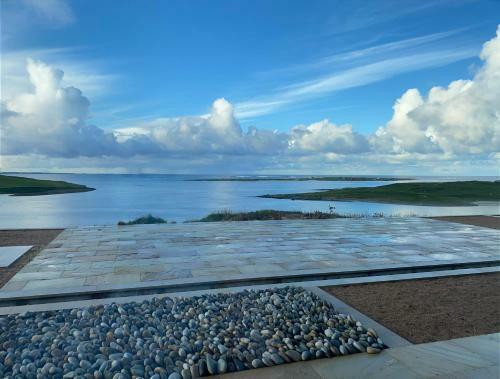 Villa Luxurious Private Retreat W/panoramic Ocean Views.