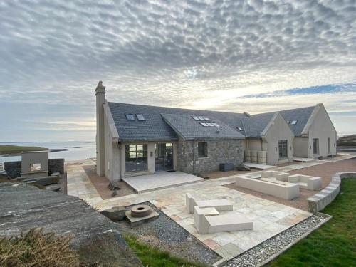 Villa Luxurious Private Retreat W/panoramic Ocean Views.