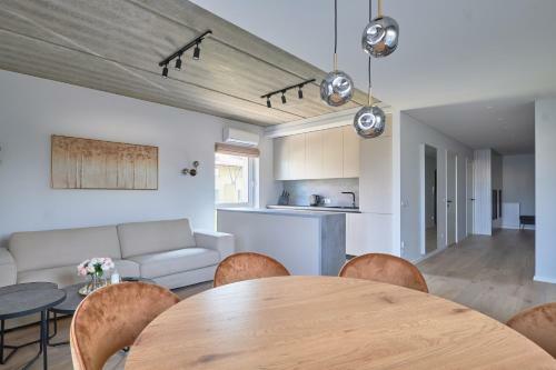 Exceptional Spacious Apartment In ?aliakalnis