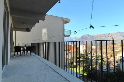 Apartamento 2bd New Dobrota Apt With Bay Views