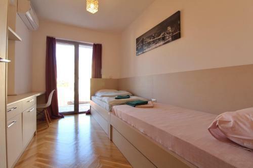 Apartamento 2bd New Dobrota Apt With Bay Views