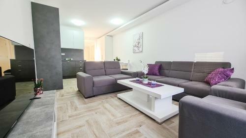 S&b Apartment