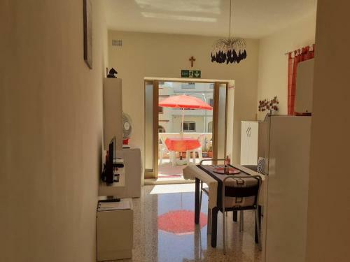 Gorgeous Sunny Terraced Apartment Sleeps 4