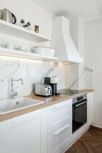 Helia All Seasons Apartments