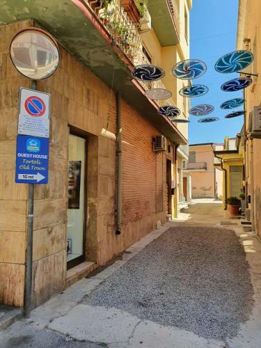 Hostal Sardiniarooms Tortol� Old Town