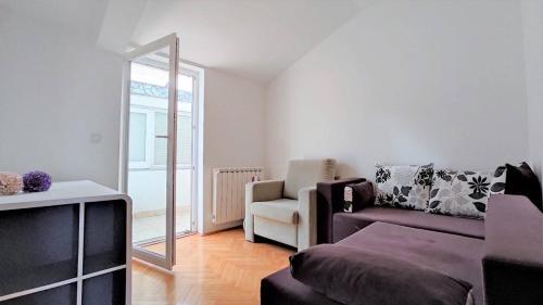 Apartamento ???????? ? ?. ????????, 300 ? ?? ????