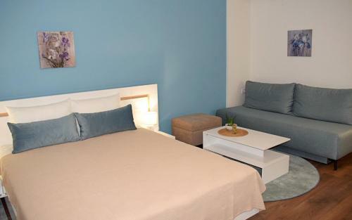 Hostal Iris Guesthouse