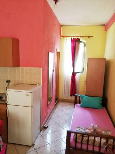 Nikola Apartments