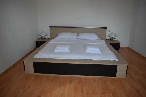 Laci Apartment