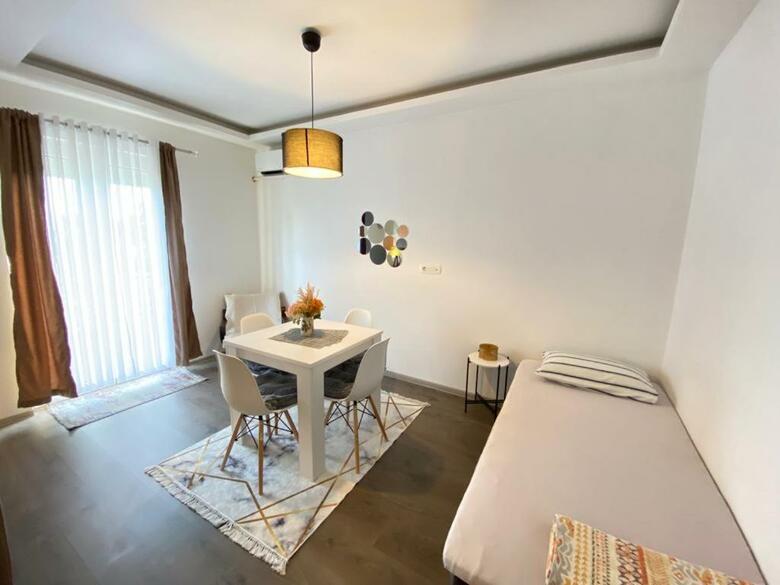 Apartment Mia Airport