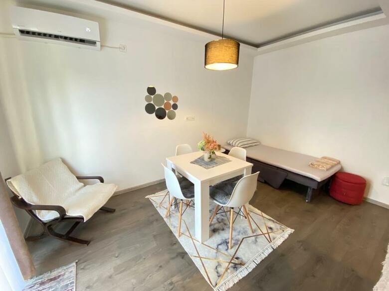Apartment Mia Airport
