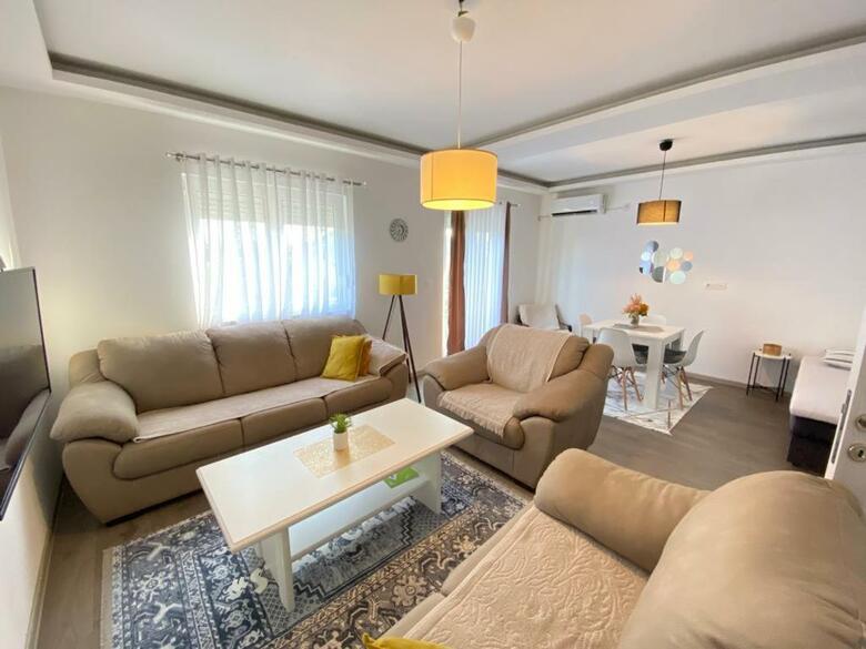 Apartment Mia Airport