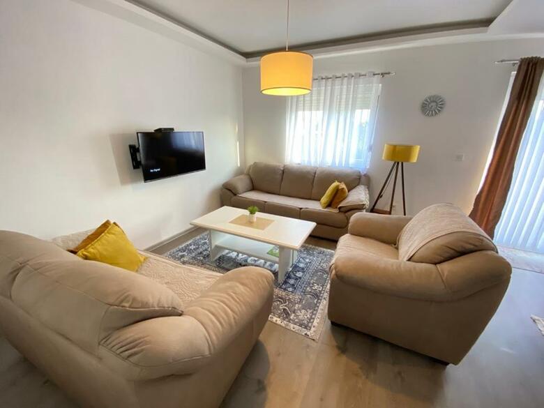 Apartment Mia Airport