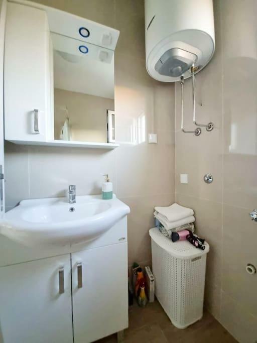Apartment Mia Airport