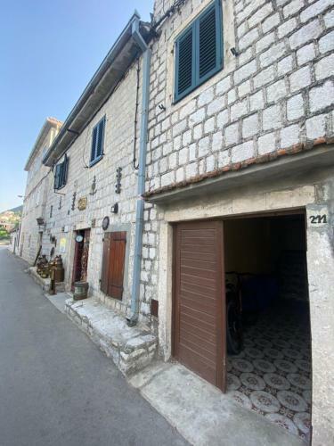 Milan Apartments