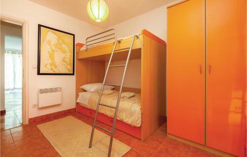 Two-bedroom Apartment Cizici With Sea View 05
