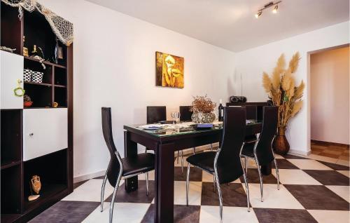 Two-bedroom Apartment Cizici With Sea View 05