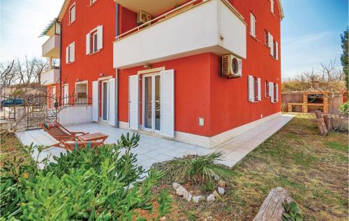Two-bedroom Apartment Cizici With Sea View 05