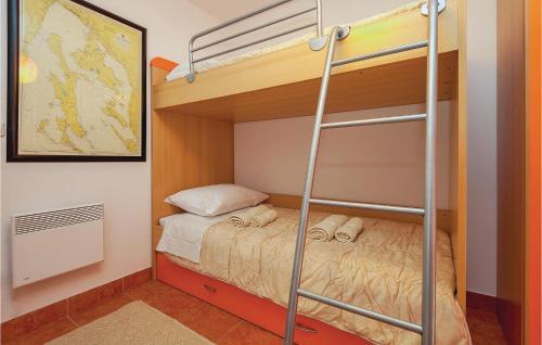 Two-bedroom Apartment Cizici With Sea View 05