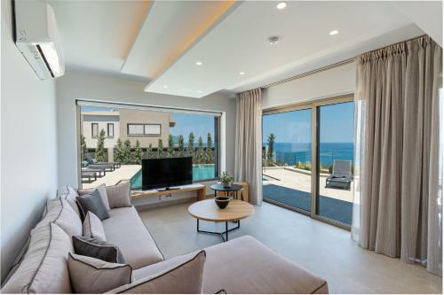 Luxury Villa Aqua With 2 Heated Pools