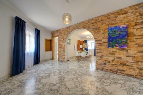 Off The Beach St Julians, Paceville House