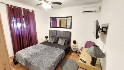 Hostal Beautiful Four Color Rooms