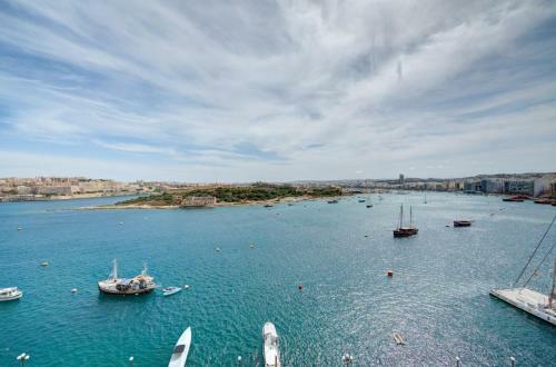 Apartamento Amazing Direct Valletta Seaviews Sliema Top Floor Apt