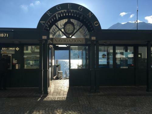 Apartamento UNA Finestra Sul Lago