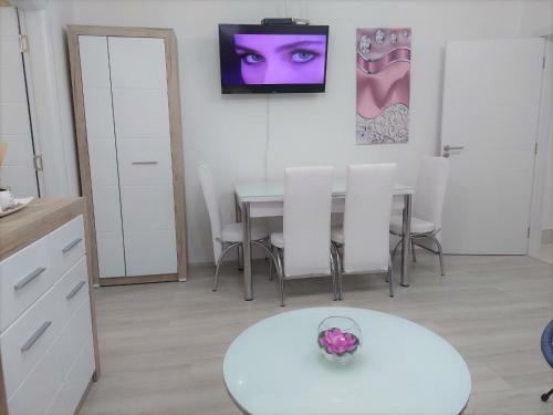 City Lux Apartments